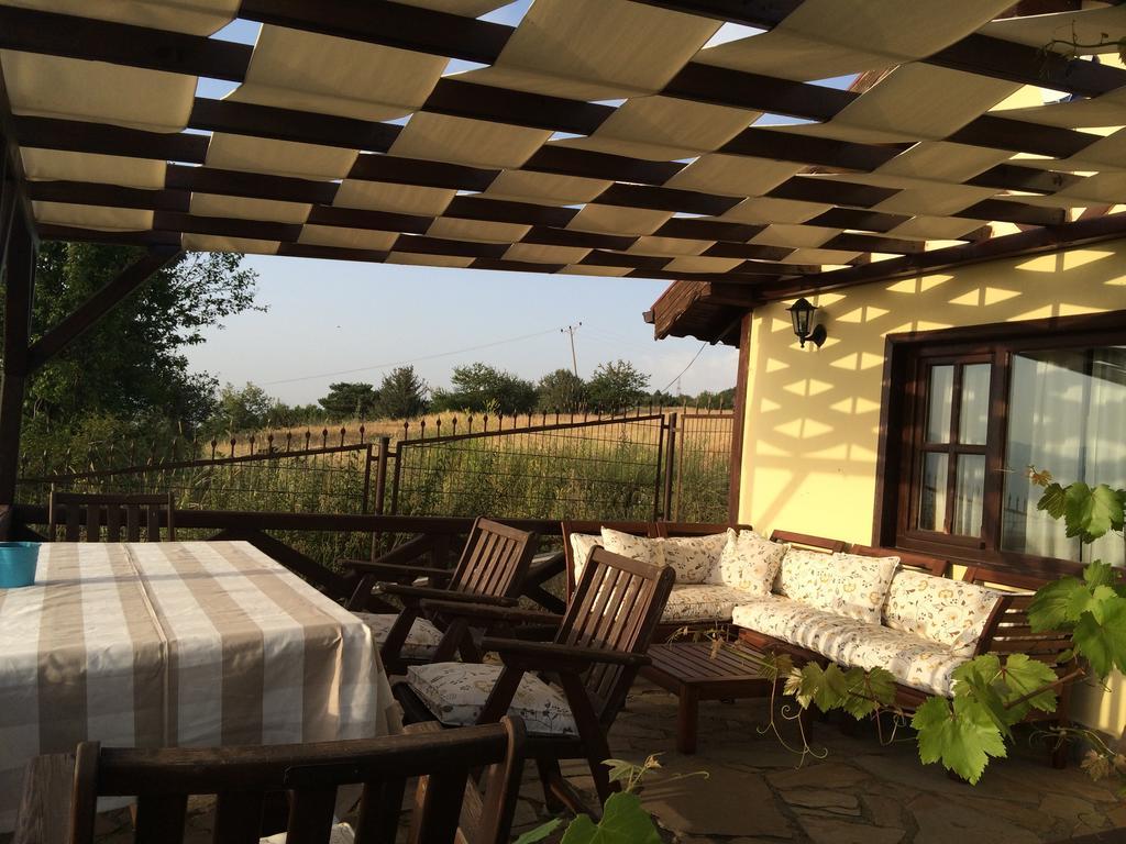 Villa Neva Hotel Kındıra Екстериор снимка