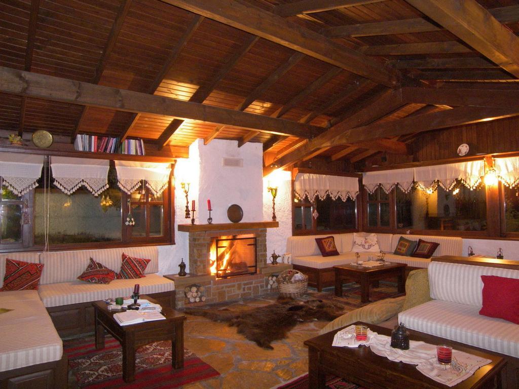 Villa Neva Hotel Kındıra Екстериор снимка